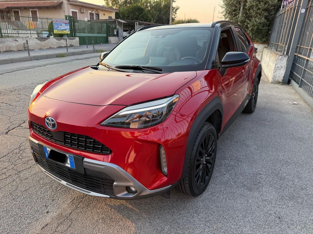 Toyota Yaris Cross 1.5 Hybrid 5p. E-CVT AWD-i Adventure