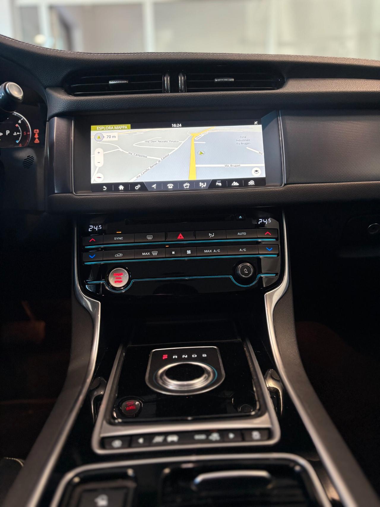 Jaguar XF 2.0d i4 R-Sport awd *TALGIANDI CERTIFICATI*