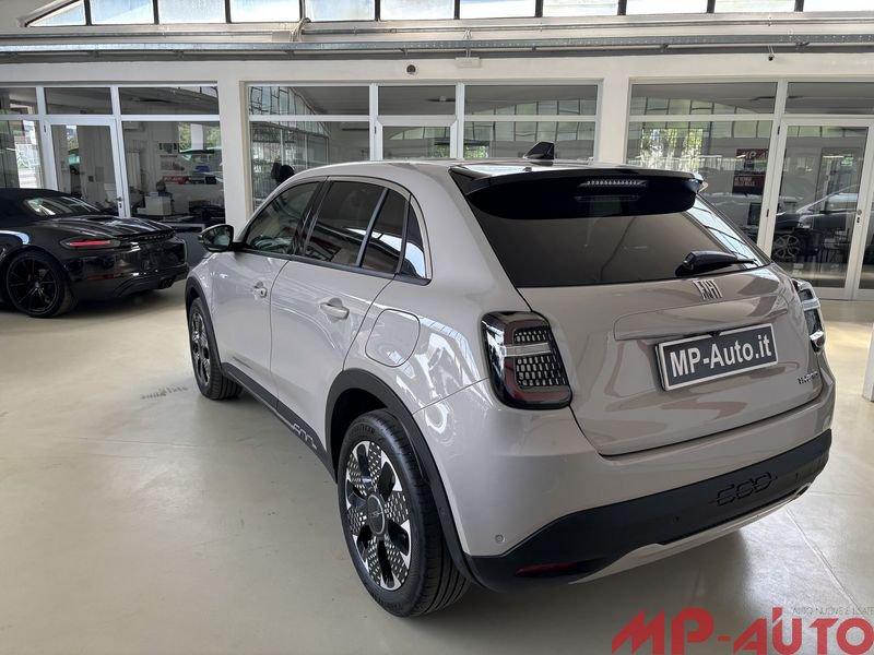 FIAT 600 1.2 Hybrid 110cv La Prima
