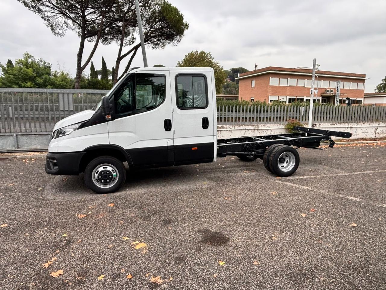 Iveco Daily 35C160 doppia cabina nuovo