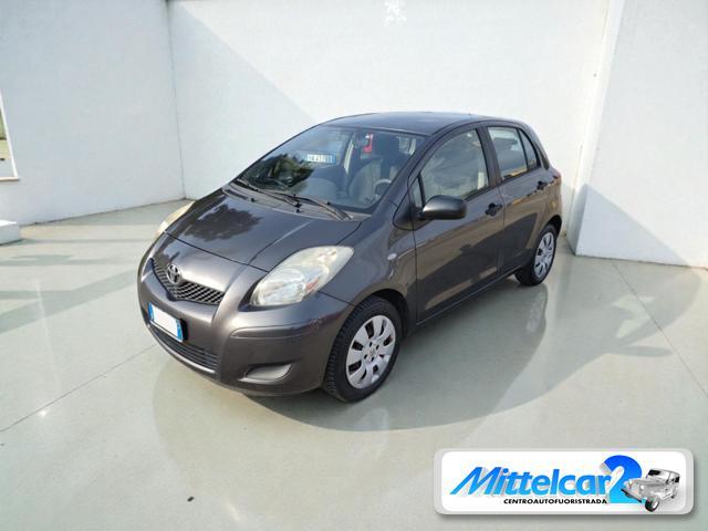 TOYOTA Yaris 1.0 5 porte Now
