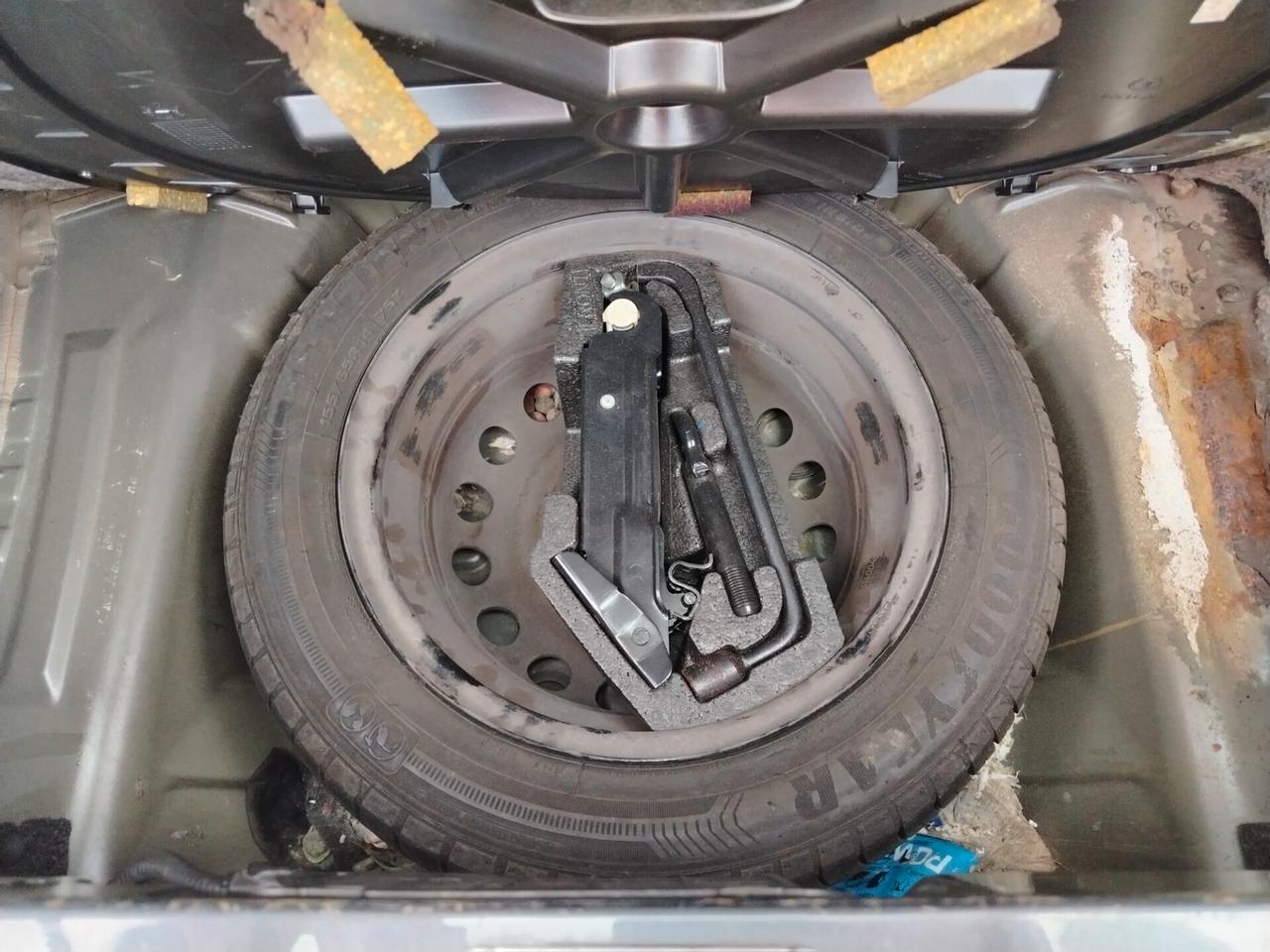 Toyota Aygo 1.0 12V VVT-i 5 porte Orange Connect