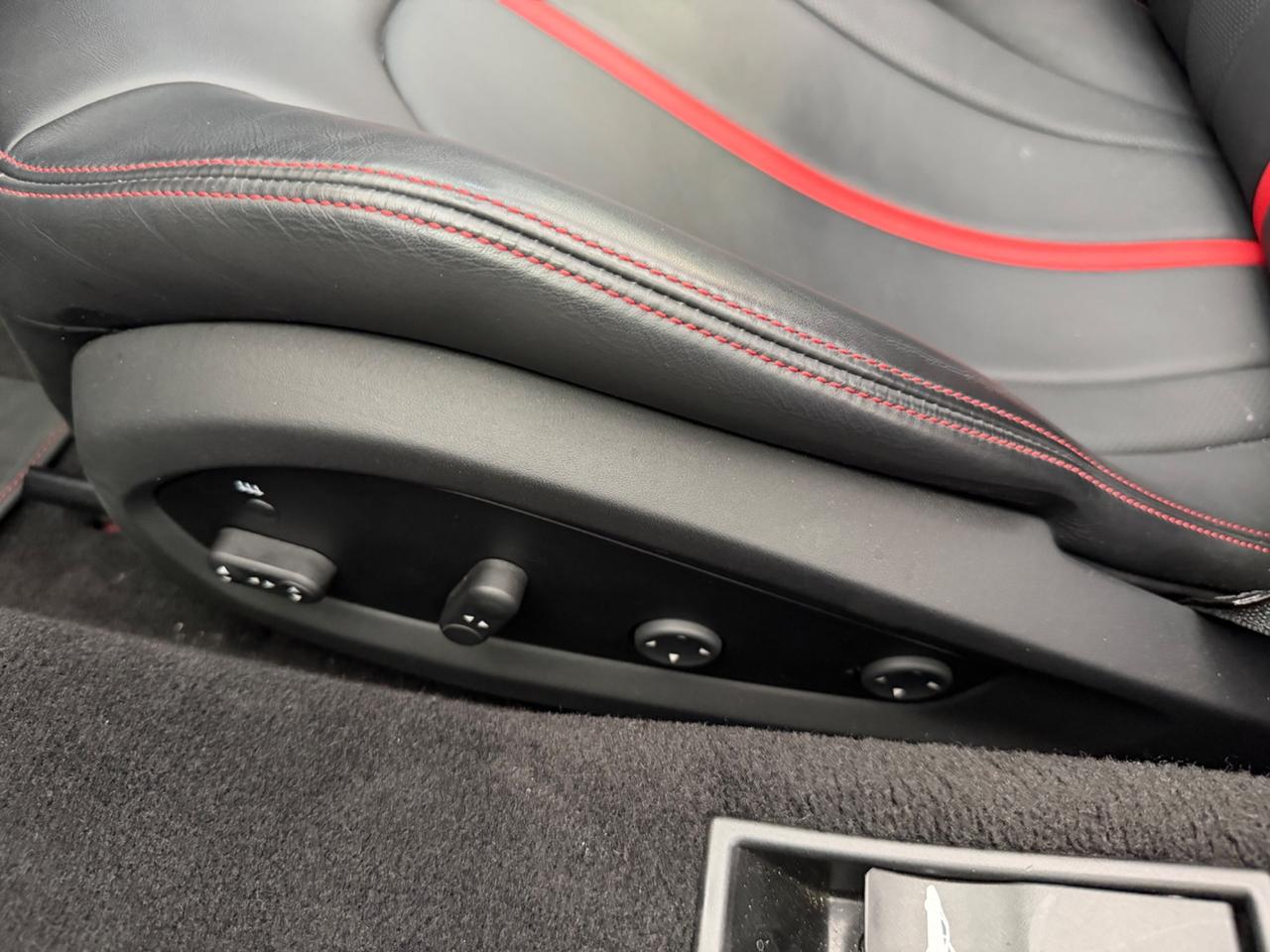 FERRARI F8 SPIDER (530 KW) iva esposta tagliandata casa Madre