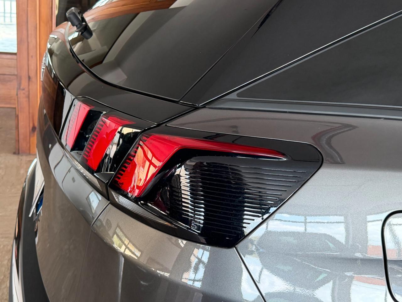 Peugeot 3008 1.5 BLUEHDI 130 cv. Eat8 ALLURE (Nav)