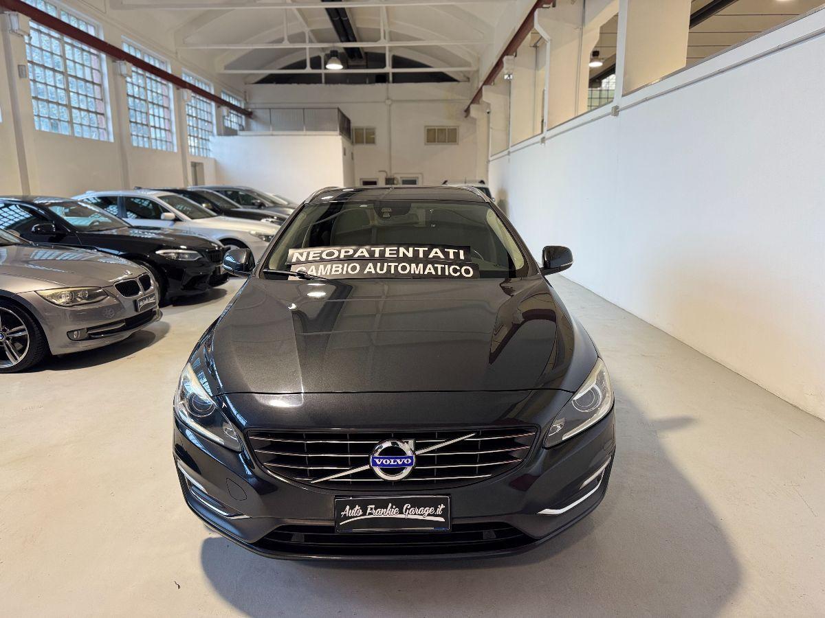 VOLVO - V60 - D3 Geartronic Summum