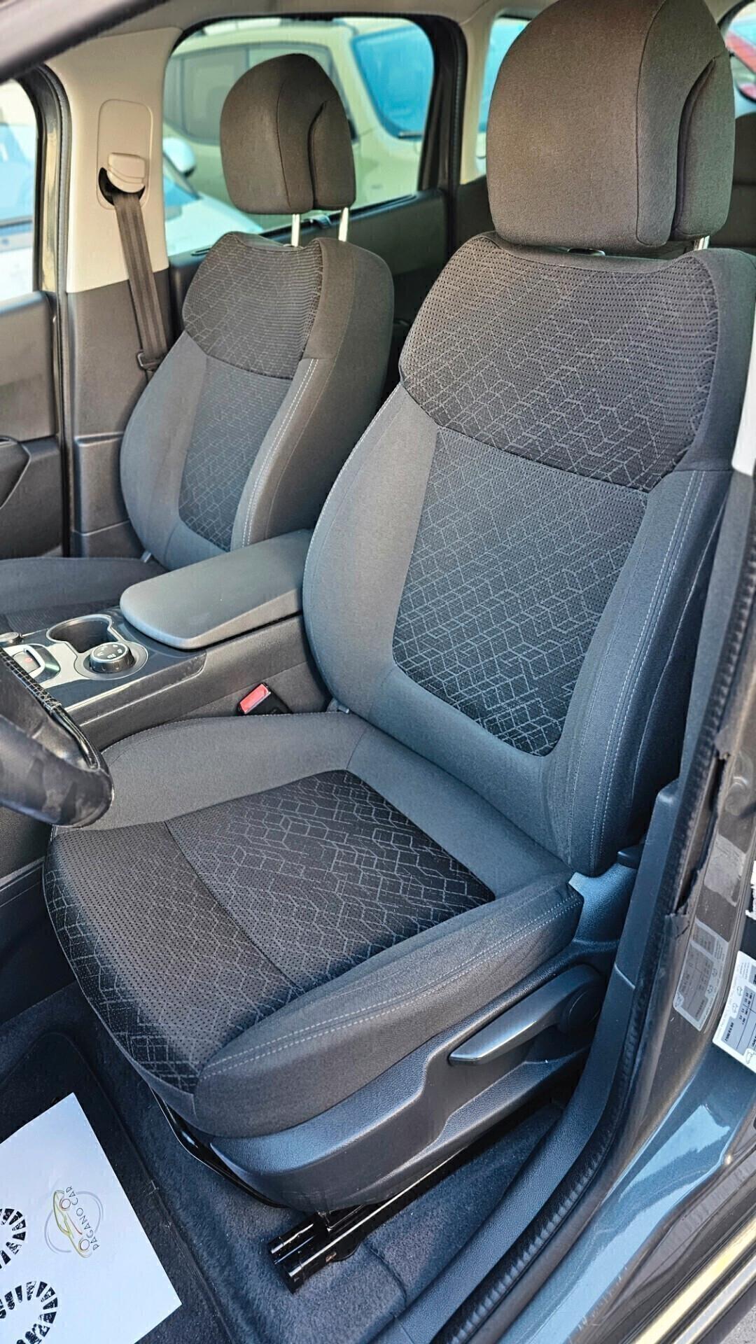 Peugeot 3008 1.6 HDi 115CV ETG6 Allure