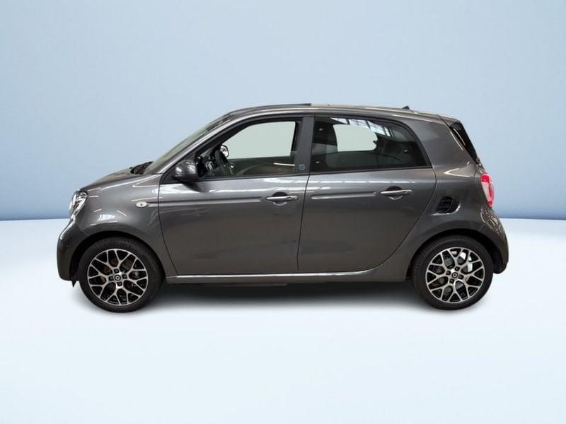 smart forfour EQ RACINGREY 22KW