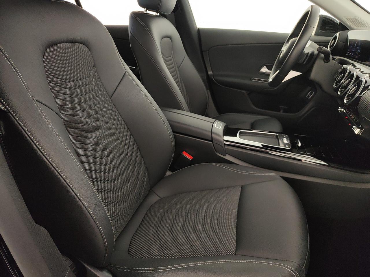 Mercedes-Benz CLA Shooting Brake 180 d Advanced auto