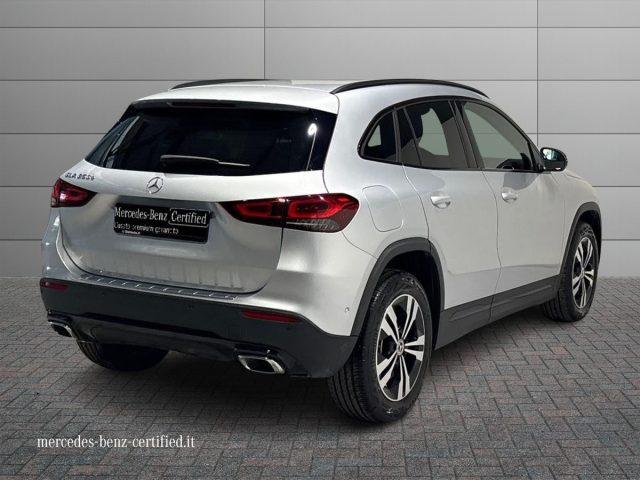 MERCEDES-BENZ GLA 250 e hybrid EQ Sport Plus