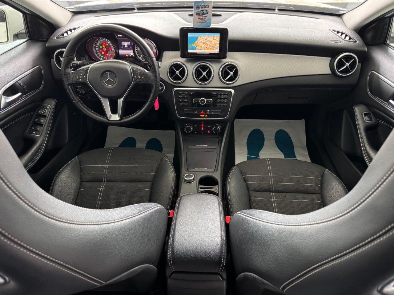 Mercedes GLA 180 d (cdi) Sport auto Navi Pelle