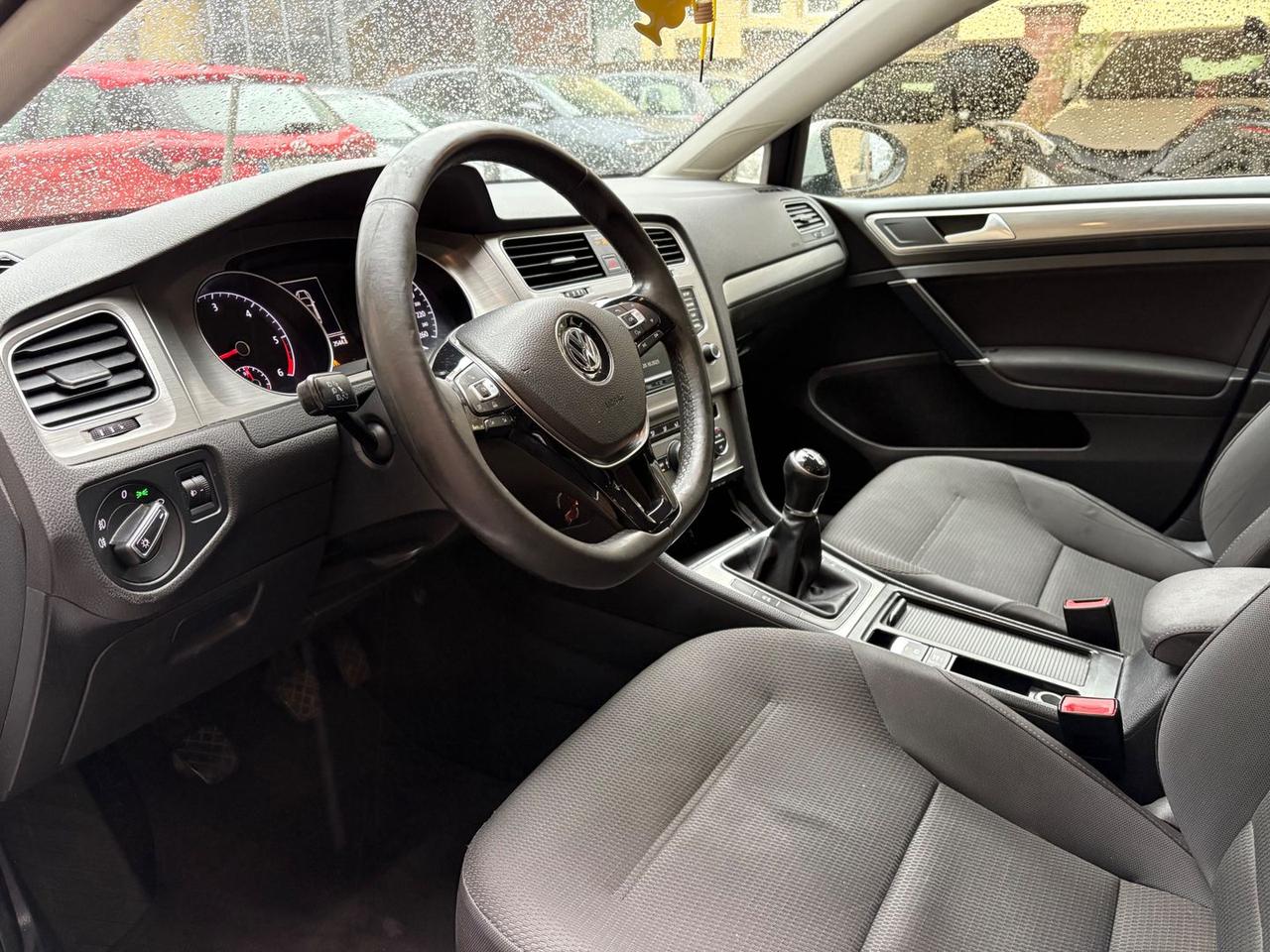 Volkswagen Golf 1.6 TDI Bluemotion #7595