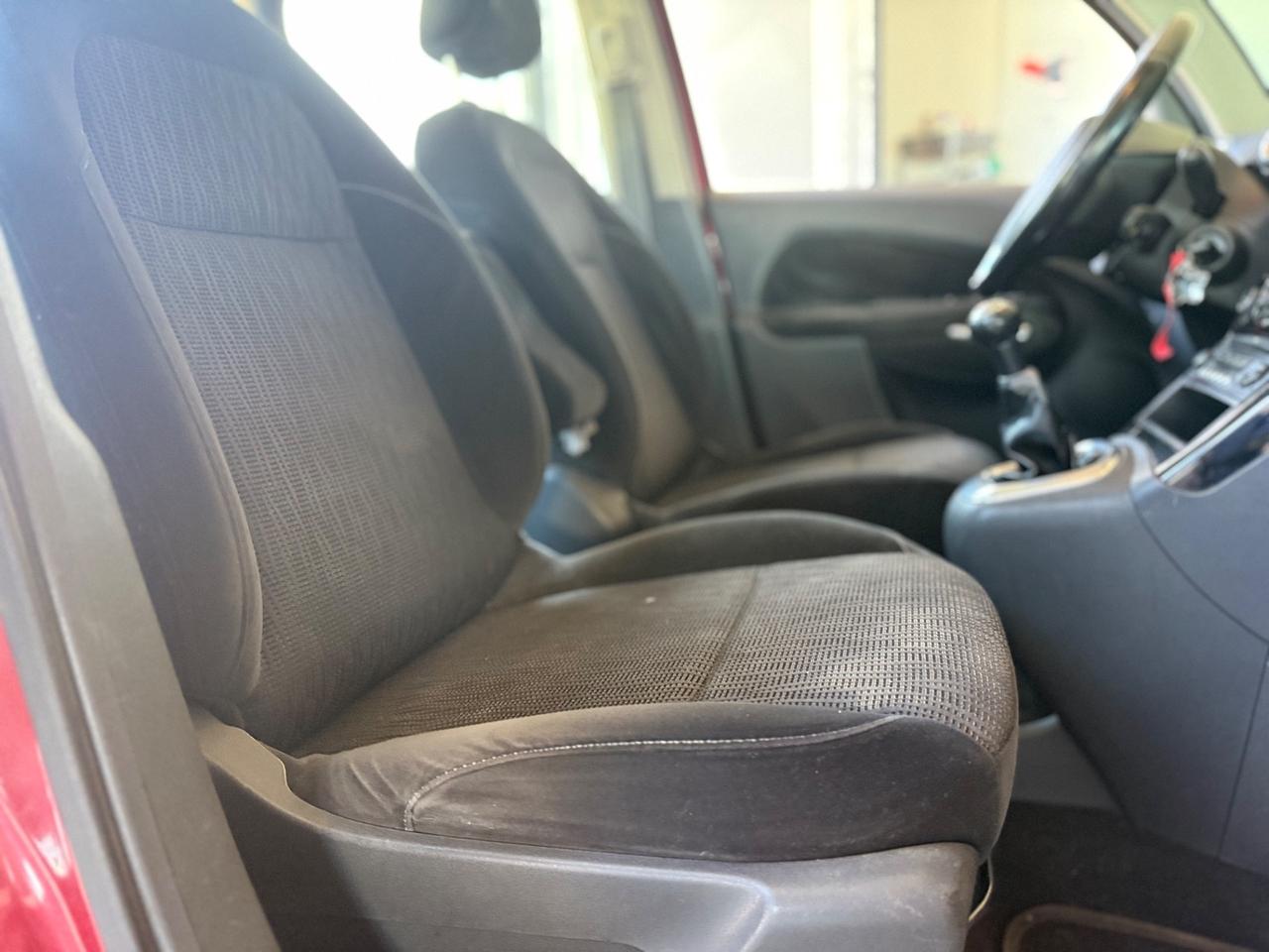 Citroen C3 Picasso 1.6 HDi 90 airdream Exclusive Style
