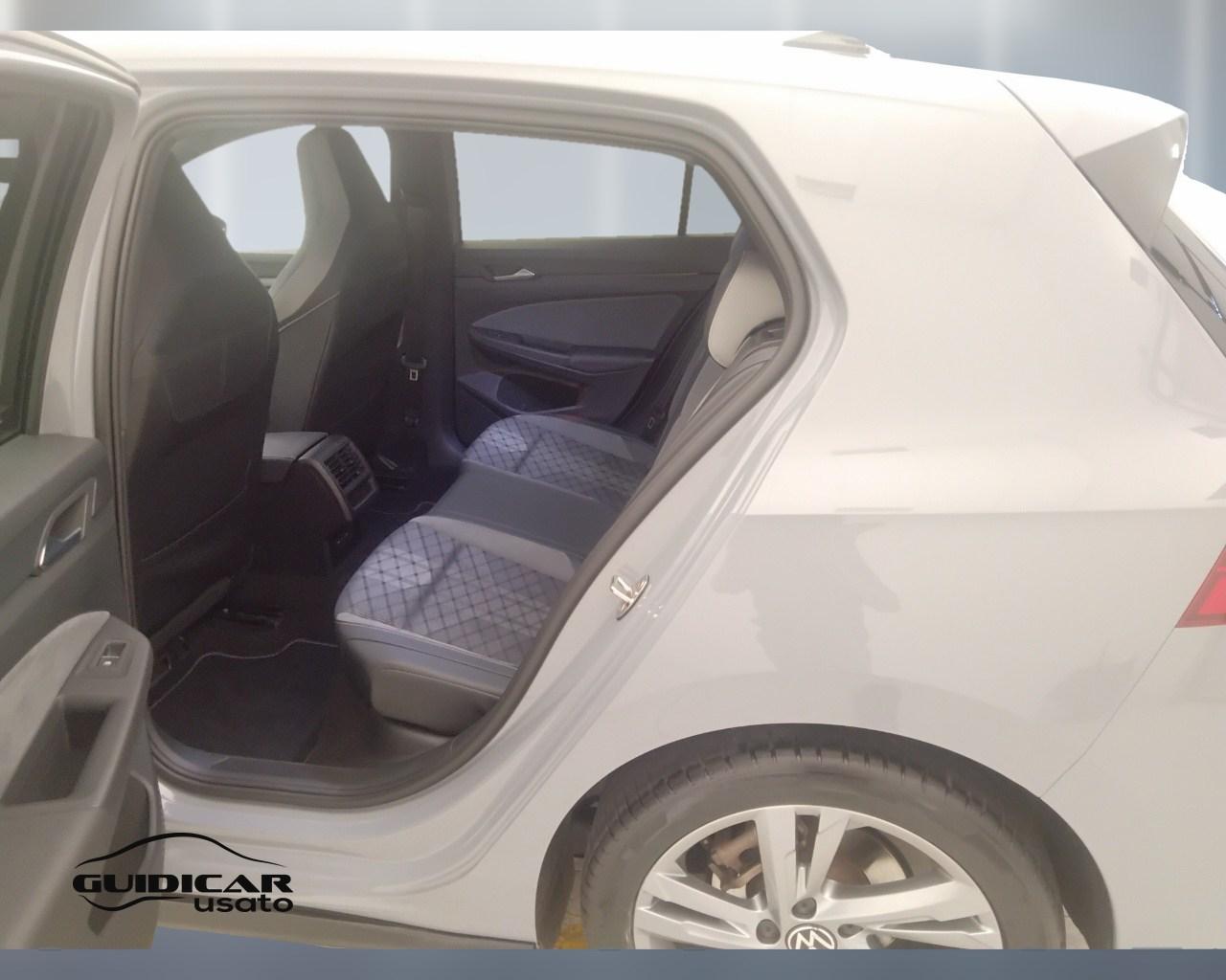 VOLKSWAGEN Golf VIII 2020 - Golf 1.5 etsi evo R-Line 130cv dsg