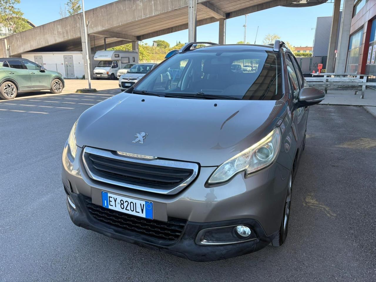 Peugeot 2008 1.6 e-HDi 92 CV Stop&Start Allure 126.000 KM