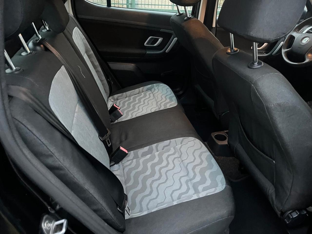 Skoda Fabia 1.2 12V 70CV 5p. Style