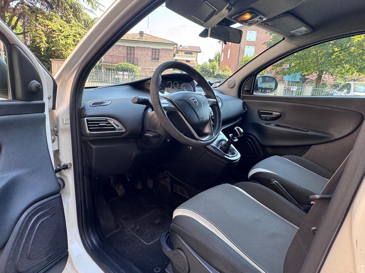 Lancia Ypsilon 1.2 69 CV 5 porte GPL Ecochic Gold
