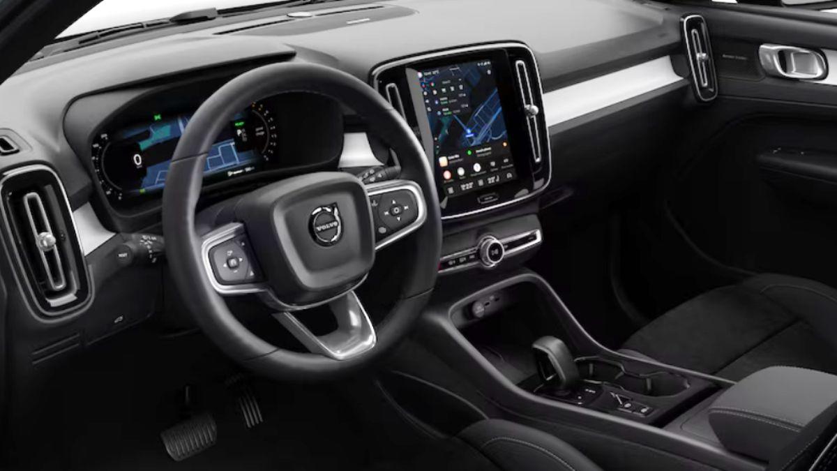VOLVO Xc40 B3 Mild Hybrid Automatico Ultra Black Edition