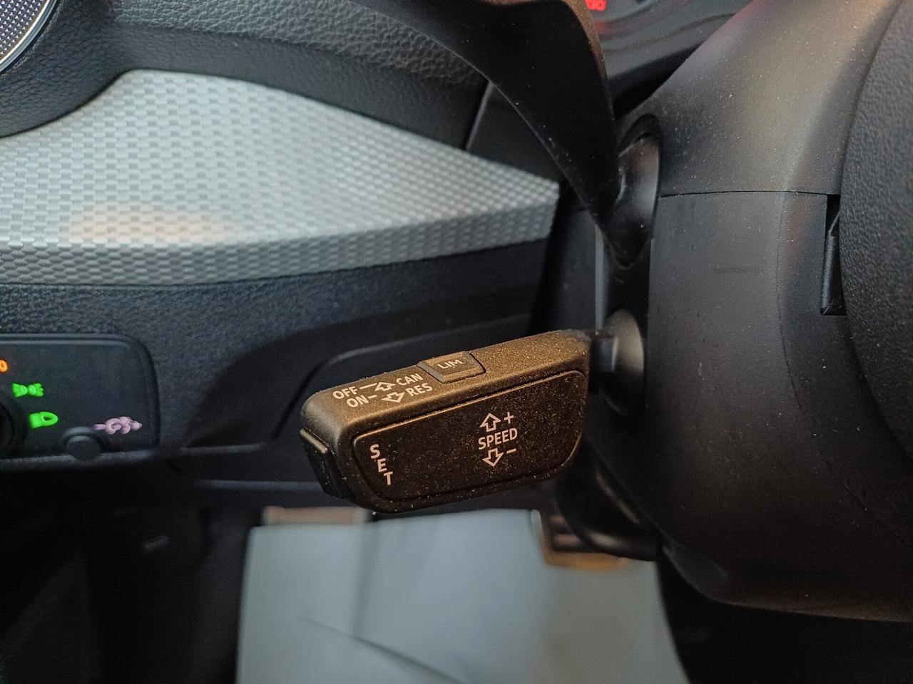 Audi Q2 35 TDI S tronic Black Edition