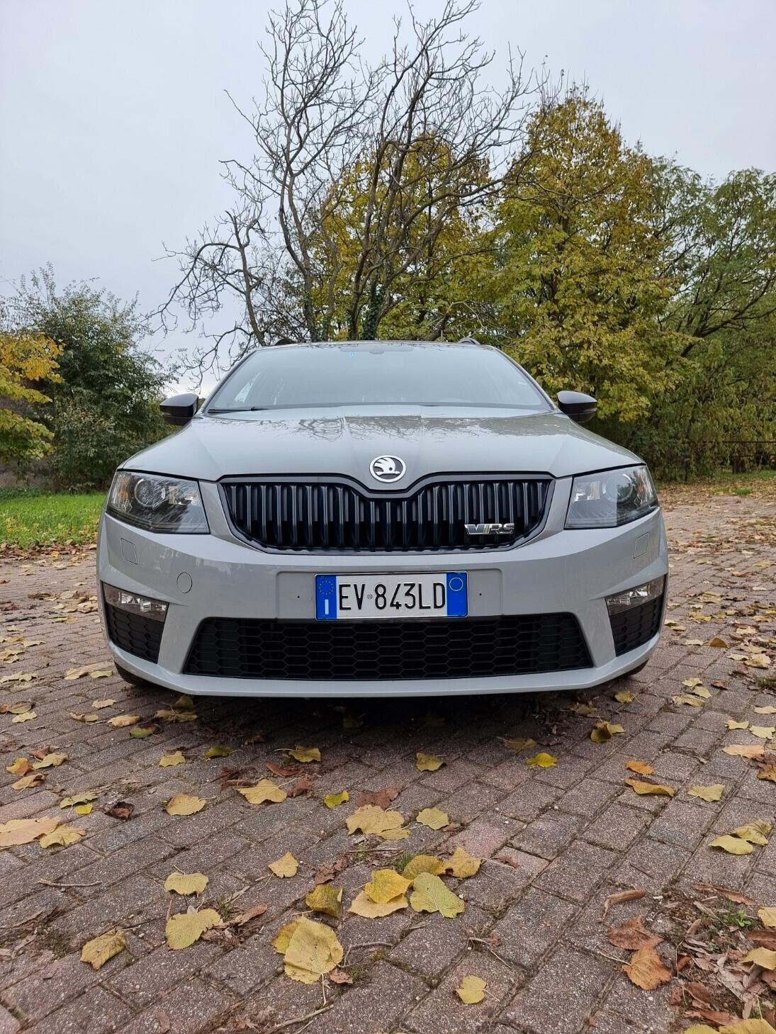 Skoda Octavia 2.0 TDI DSG Wagon RS Grigio Acciaio