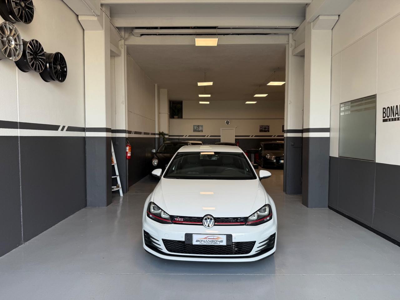 Volkswagen Golf GTI Performance 2.0 TSI DSG 5p. BlueMotion Technology