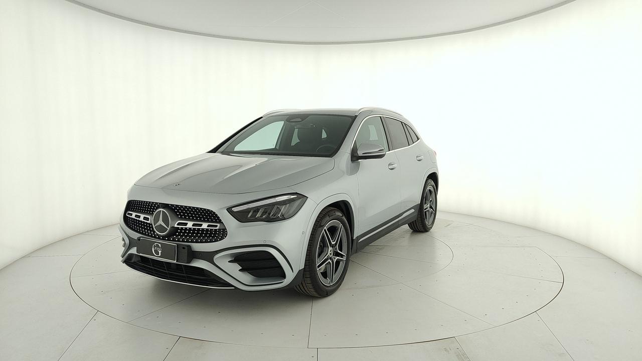 Mercedes-Benz GLA 180 AMG Line Advanced Plus auto