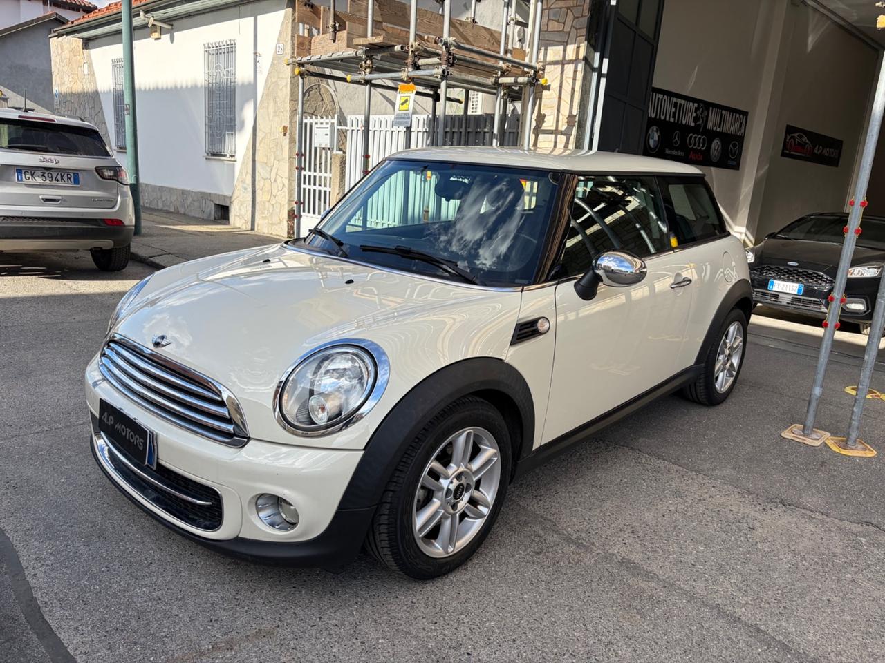 Mini 1.6 16V Cooper D KM 100000