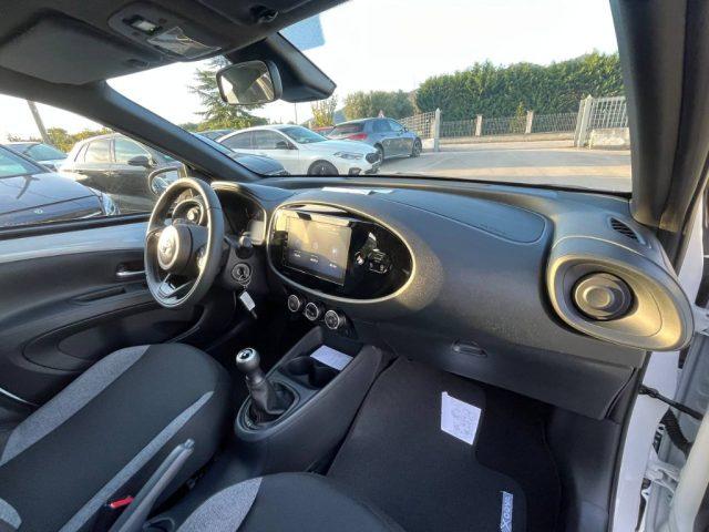 TOYOTA Aygo X 1.0 VVT-i 72 CV 5 porte Active