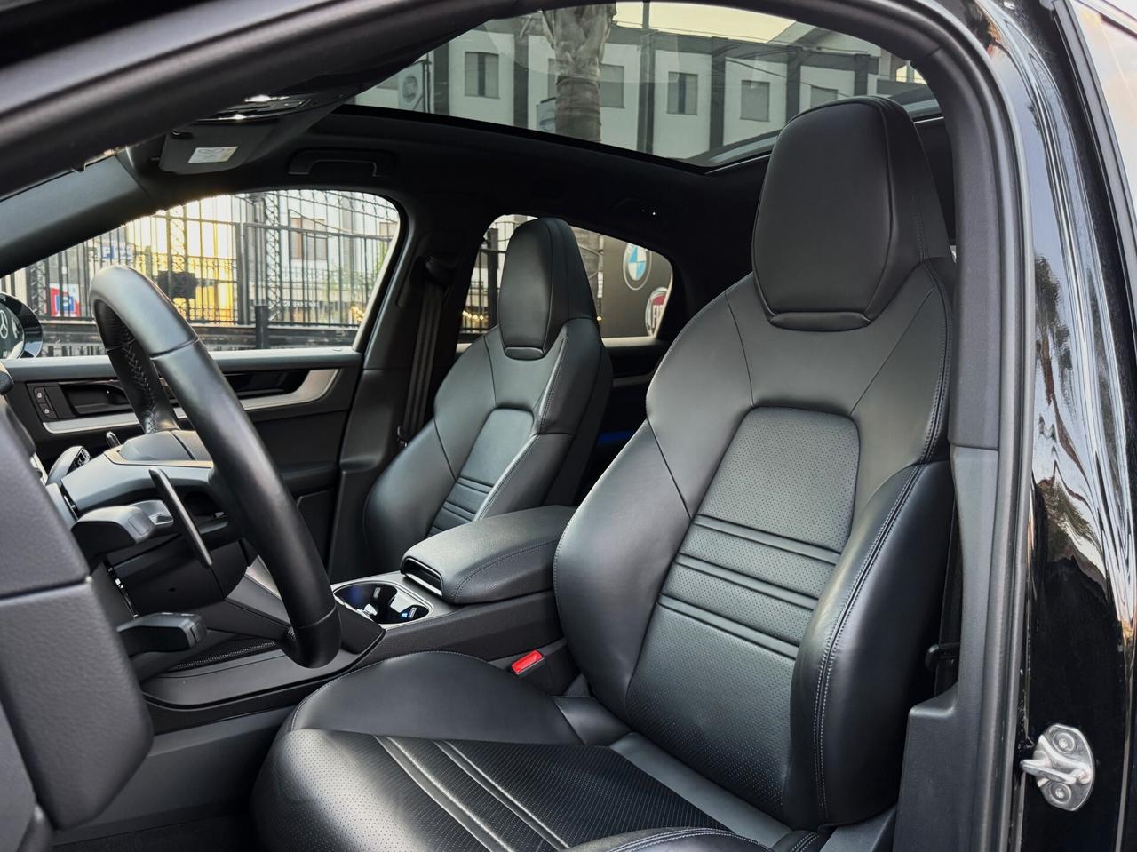 Porsche Cayenne Coupe 3.0 V6 Tip 354CV MY24 TETTO