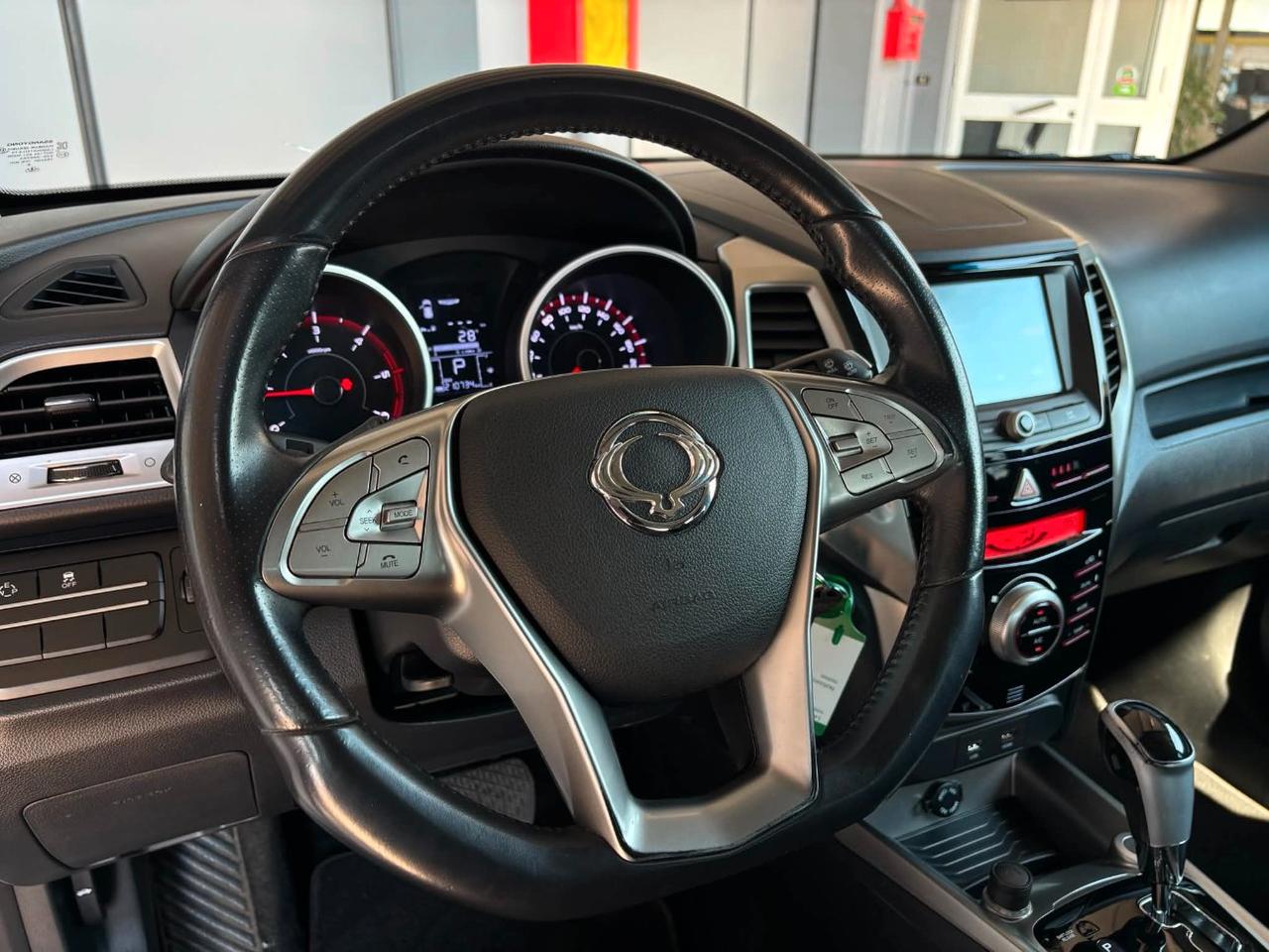 SsangYong Tivoli 1.6 EXCLUSIVE 2WD AUTO