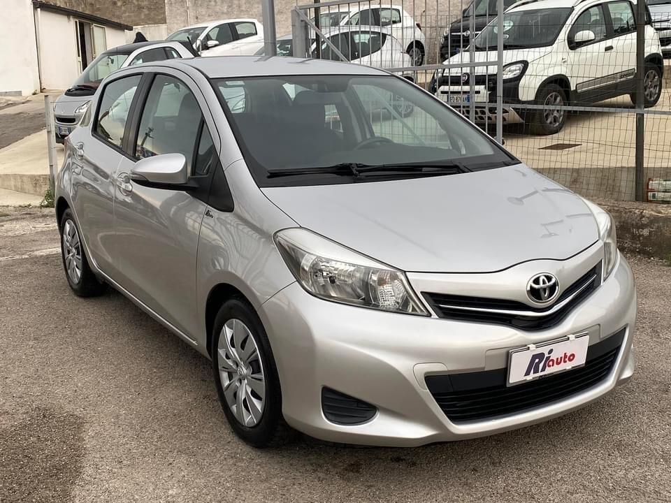 Toyota Yaris 1.4 D-4D 5 porte Active