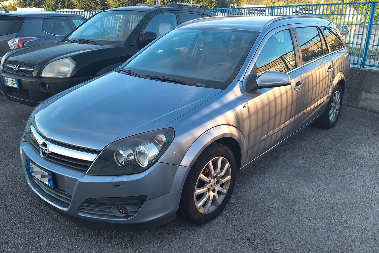 Opel Astra 1.6 Twinport Station Wagon Cosmo
