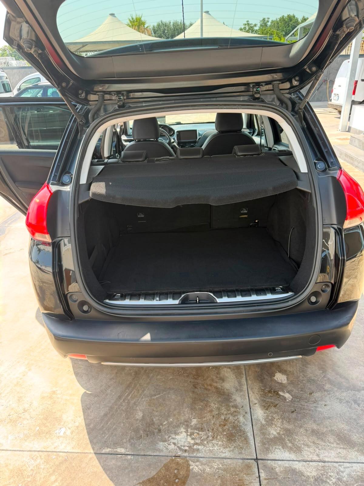 Peugeot 2008 BlueHDi 100 Allure