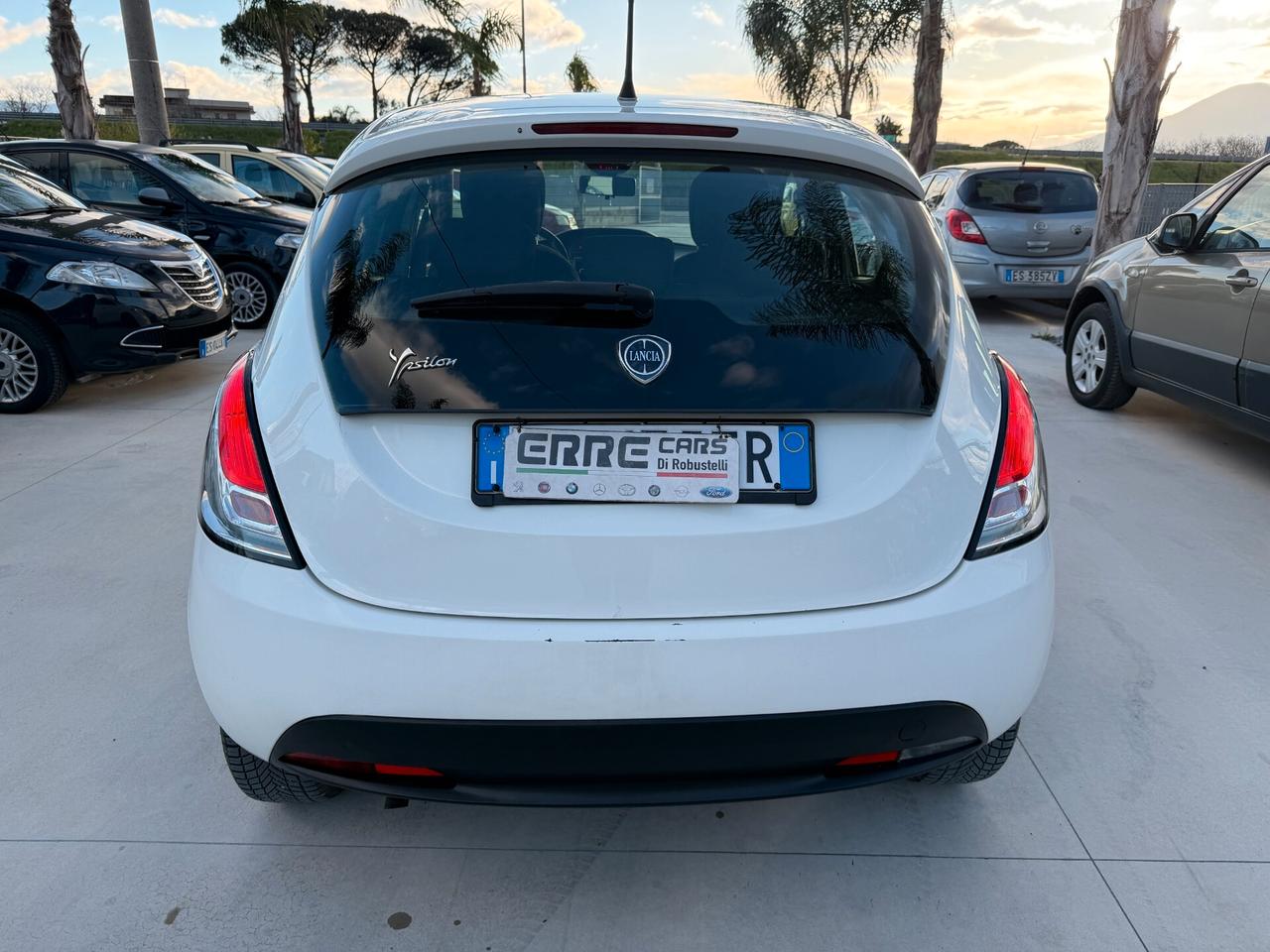 LANCIA YPSILON 2012 1.2 BENZINA 69 CV *TAGLIANDATA