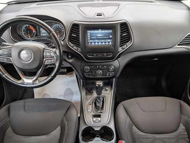 Jeep Cherokee 2.2 Longitude