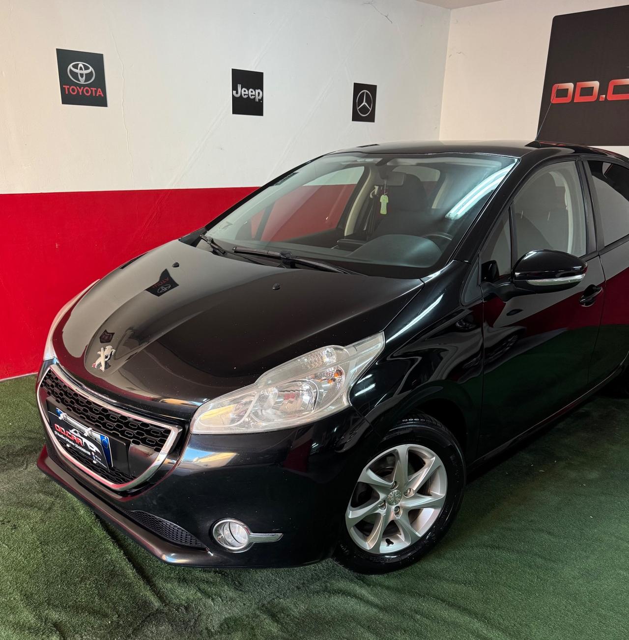 Peugeot 208 1.4 HDi 68 CV 5 porte Access