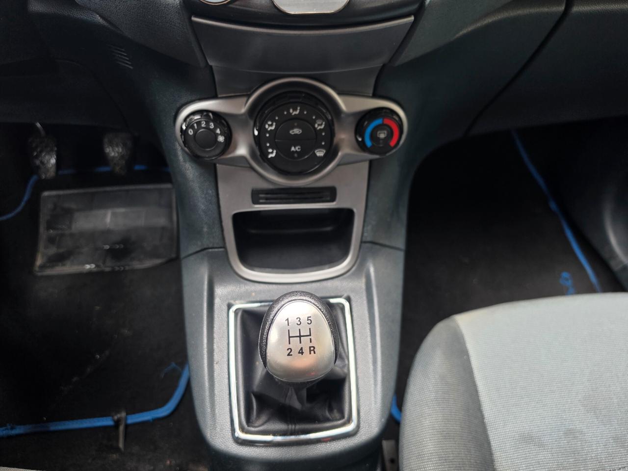 Ford Fiesta 1.4 TDCi 5p. Titanium