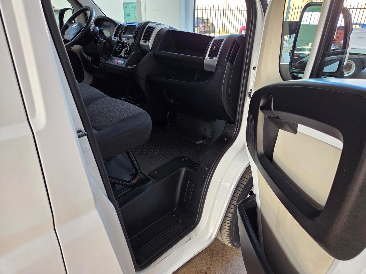 Fiat ducato 35 cassone fisso 2.3mjt 7 posti