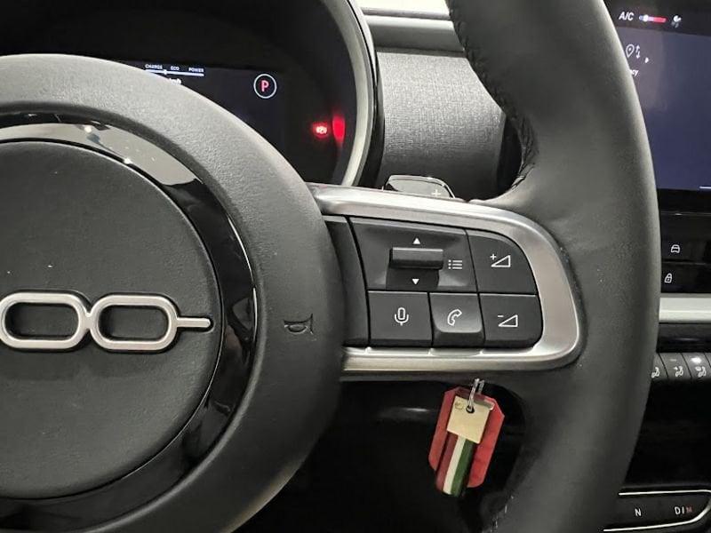 FIAT 600 1.2 Hybrid 110cv Business