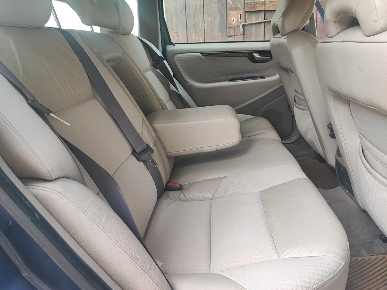 Volvo V70/XC70 2.4 b/GPL 170 CV storico lavori