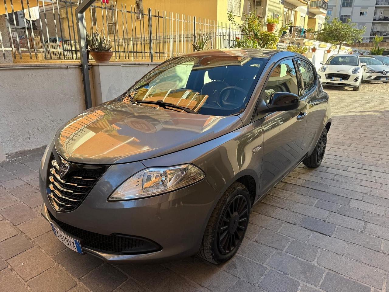 LANCIA Ypsilon 1.2 69CV 5 porte Ecochic Elefantino
