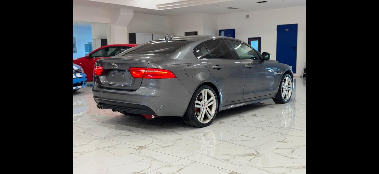 Jaguar XE 2.0 D Turbo 180 CV AWD aut. R-Sport