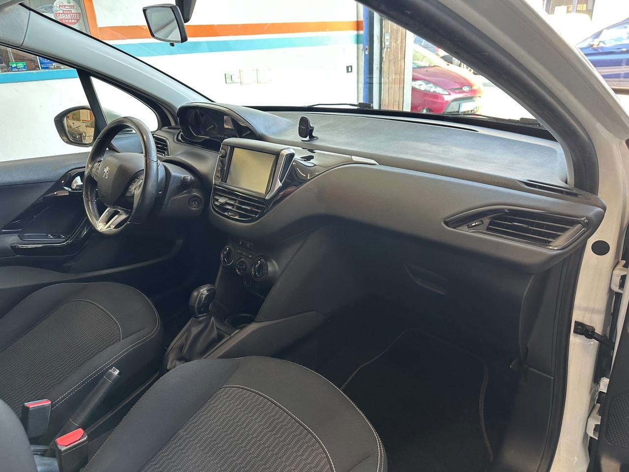 Peugeot 208 BlueHDi 75 5 porte Allure