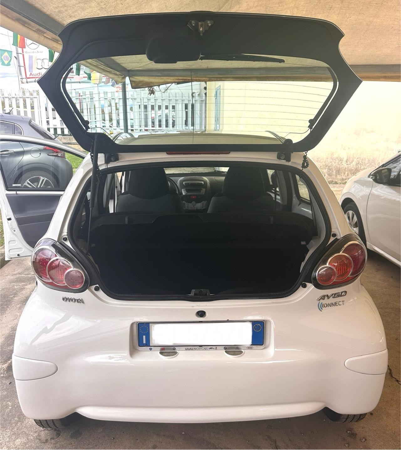Toyota Aygo 1.0 12V VVT-i 5 porte Deep Ocean Connect