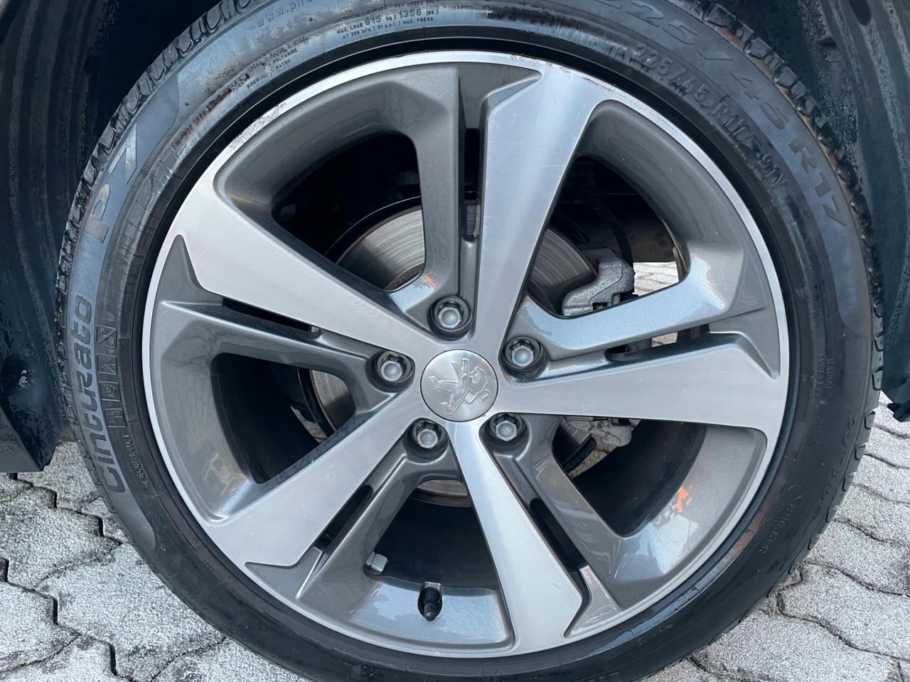Peugeot 308 1.6 bluehdi Gt Line TETTO+NAVI+LED NEOPATENTATI OK