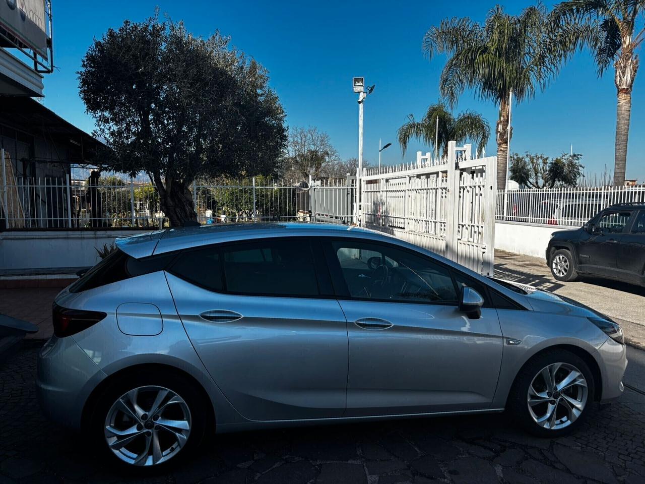 Opel Astra 1.5 CDTI 122 CV S&S 5 porte Business Elegance