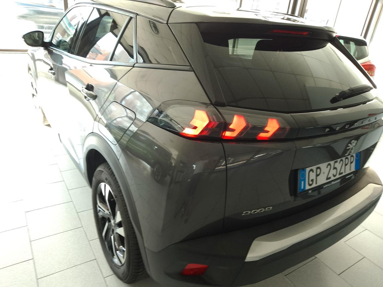 Peugeot 2008 PureTech 100 S&S Allure
