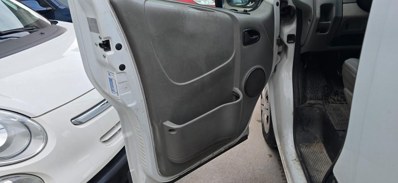 Opel Vivaro 27 2.0 CDTI 120CV PC-TN Furgone