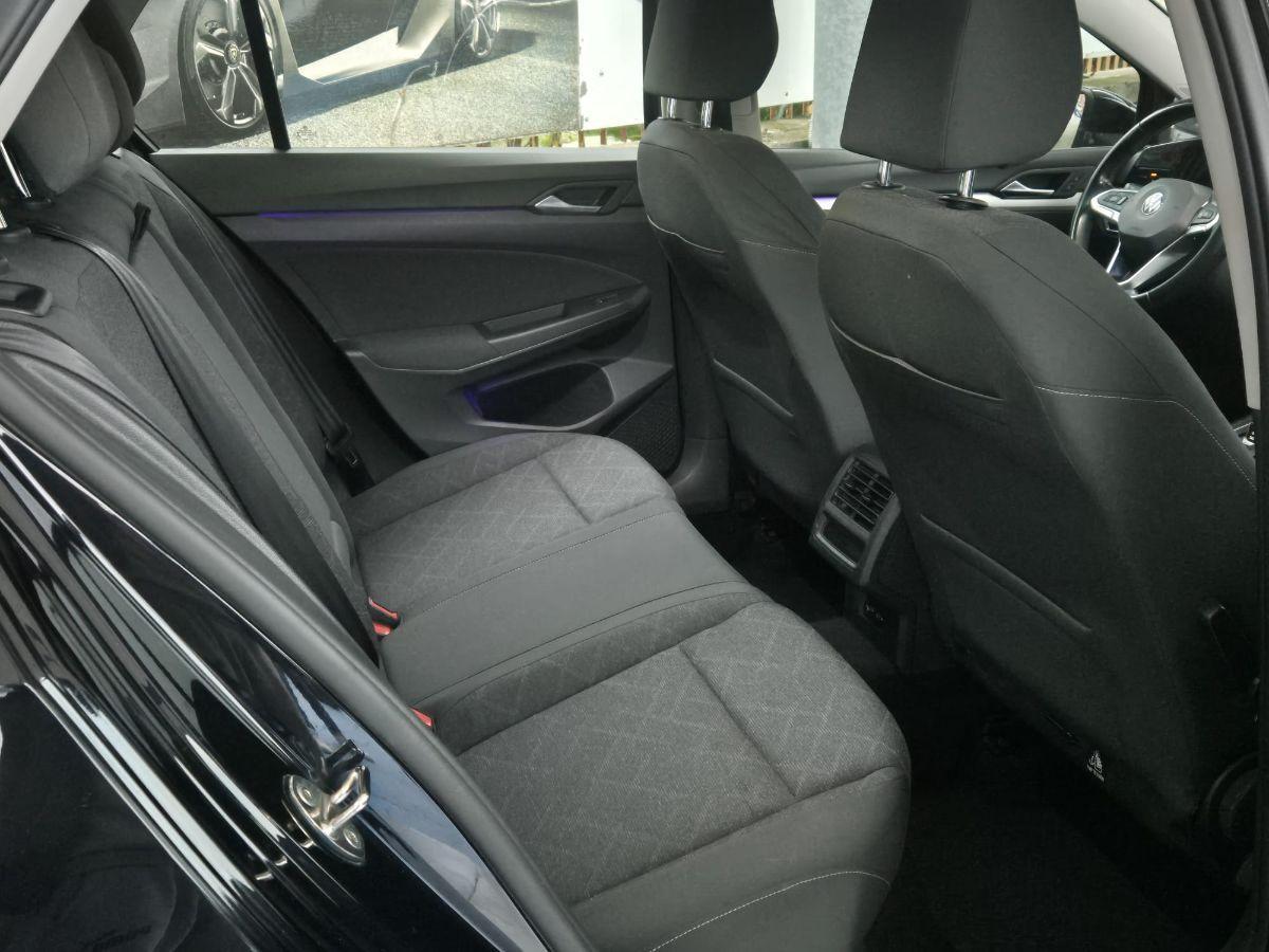 VOLKSWAGEN - Golf - 1.5 TGI DSG Style