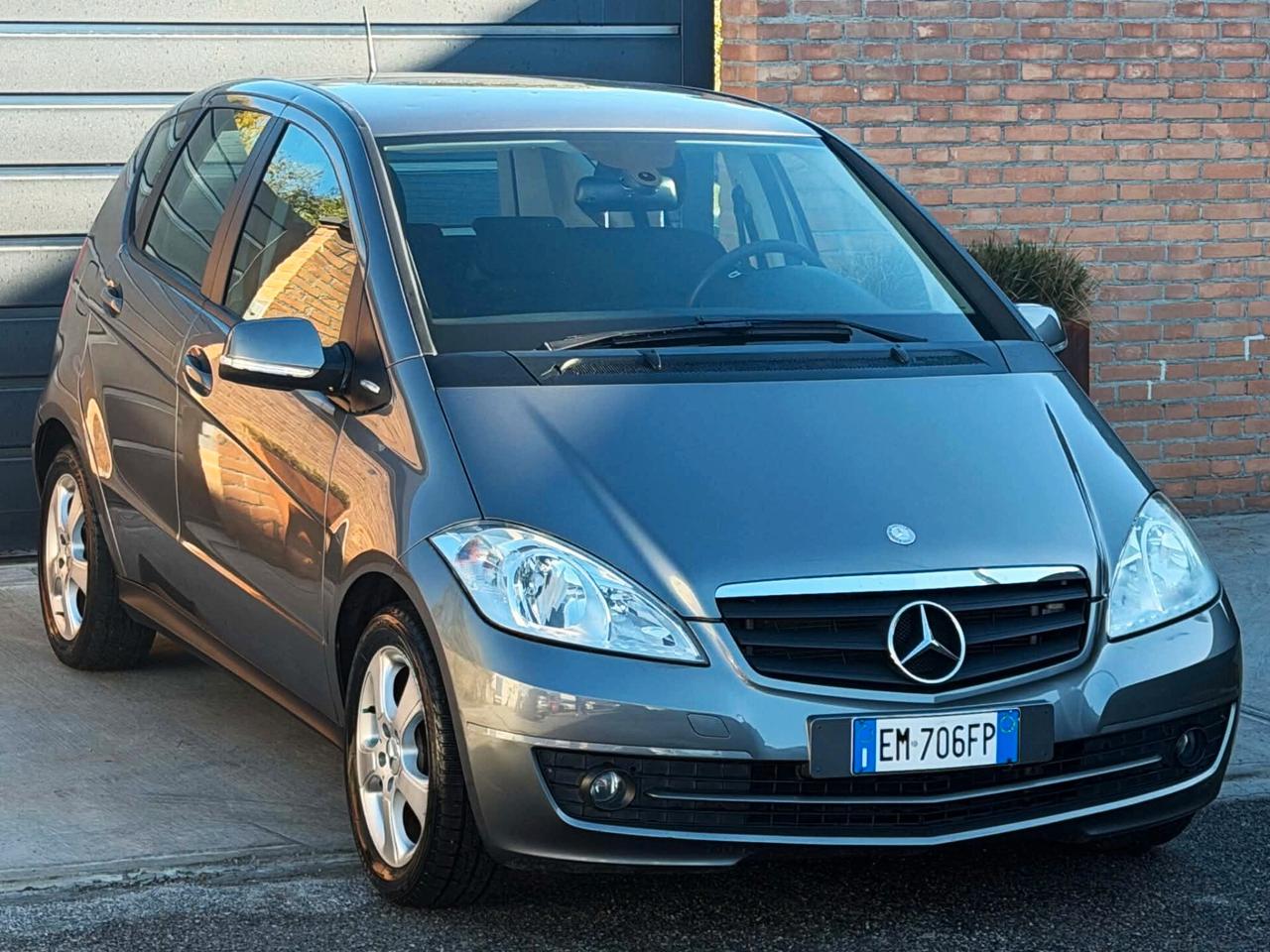 Mercedes A 160i-135.000km-Tag.Cert-Garanzia-2011