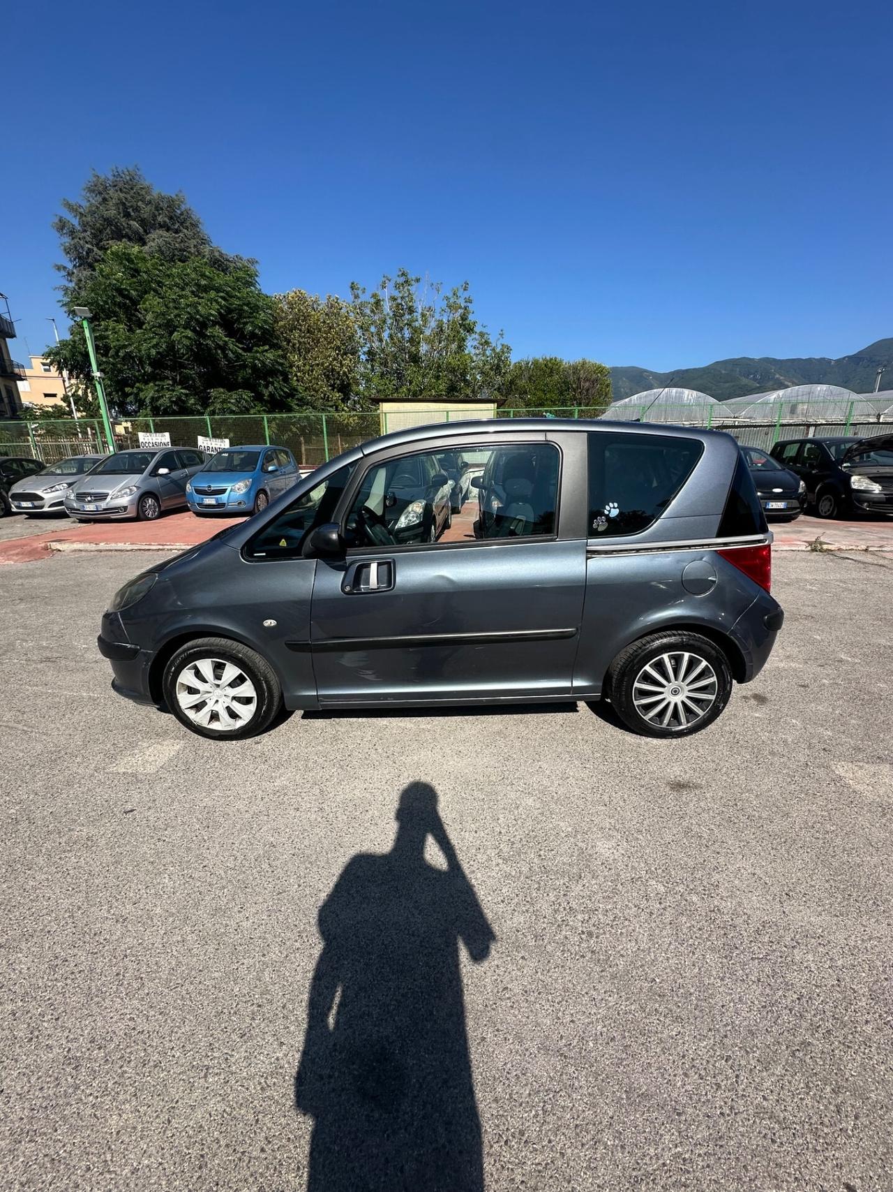Peugeot 1007 1.4 HDi Sporty